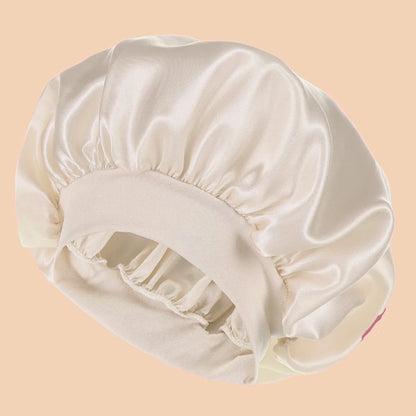 Bonnet en satin beige douce aura