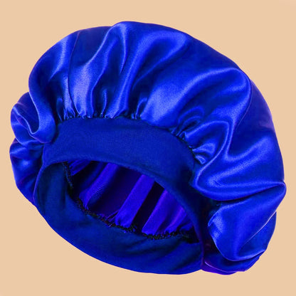 Bonnet en satin bleu foncé douce aura