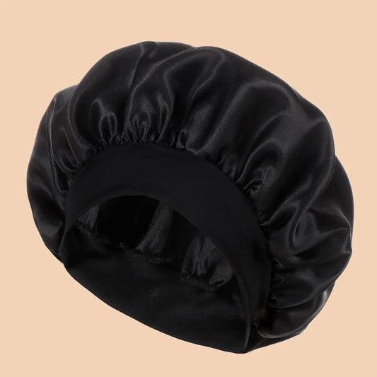 Bonnet_en_satin_noir_Ma_douce_aura couleur noir